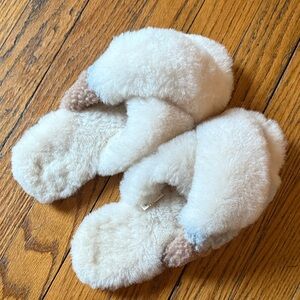 Emu Cream and Brown Fuzzy Slippers size 7
